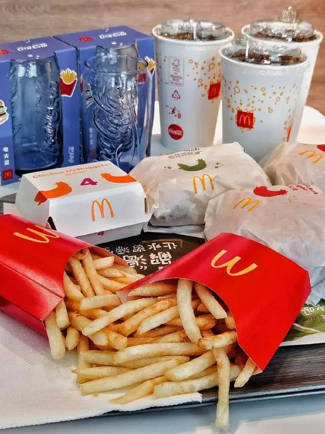 续杯吗？为何区别对待？麻将胡了麦当劳可乐可以