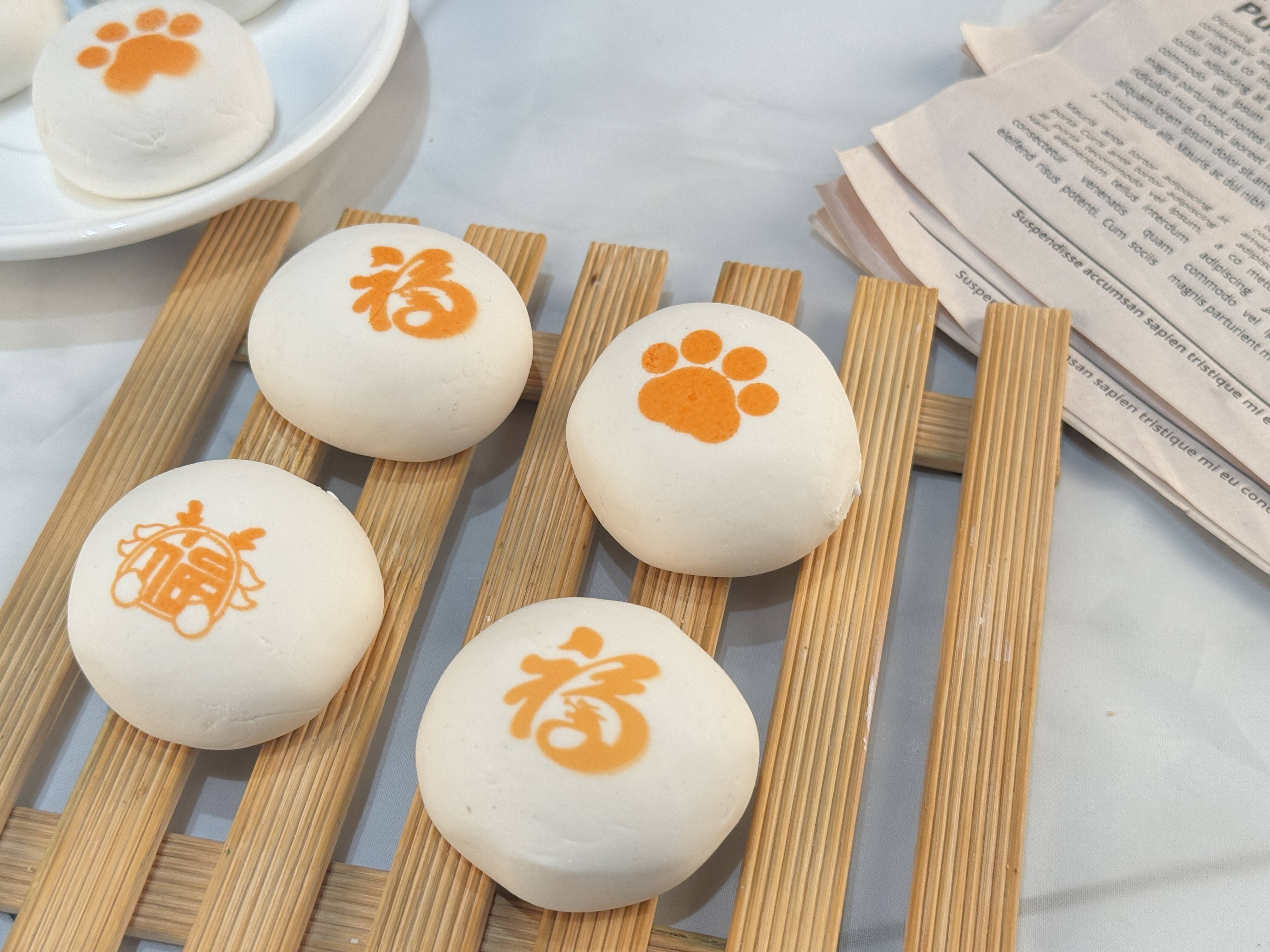 中的创意与文化交流的重要空间吸引更多人在此品味、分享创意？PG电子麻将胡了2模拟器咖啡拉花技艺是否能让咖啡馆成为城市(图2)