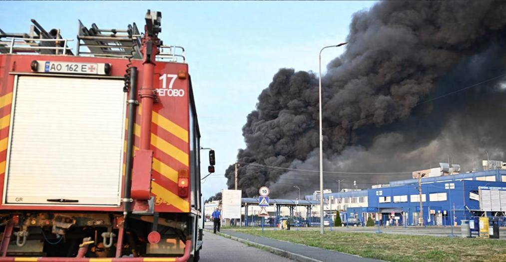 空袭美国咖啡机工厂俄军撕碎西方资本护身符PG麻将胡了2模拟器15人受伤！俄导弹(图2)